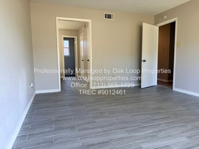 Building Photo - 1607 Chestnut Ridge Rd