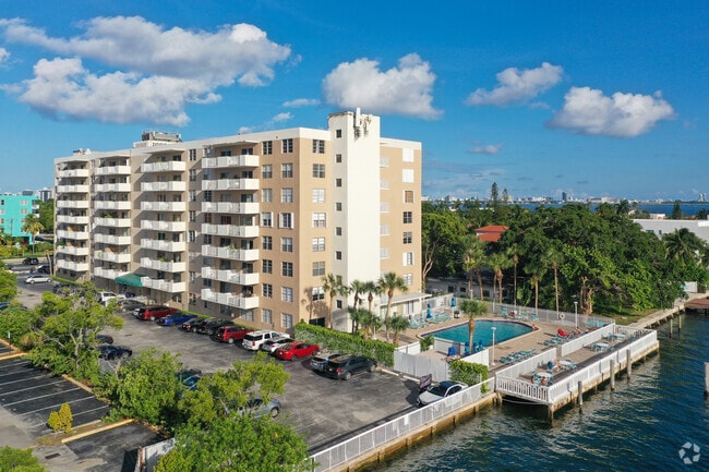 Primary Photo - Island Place at North Bay Village