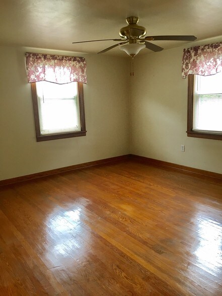 Living Room - 510 Swank St