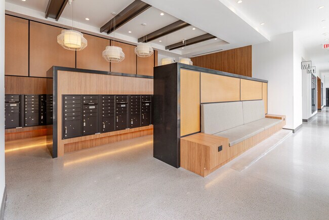 Building Photo - 238 13th St