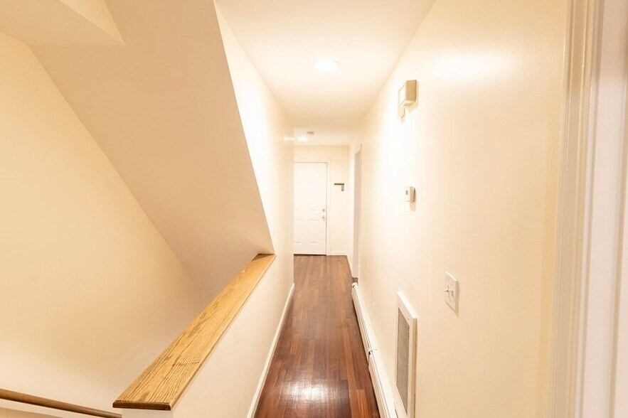 Building Photo - 55 E Concord St