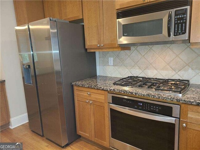 Building Photo - 5510 Glenridge Park NE