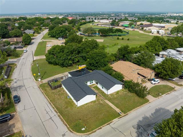 Building Photo - 6824 Trail Lake Dr