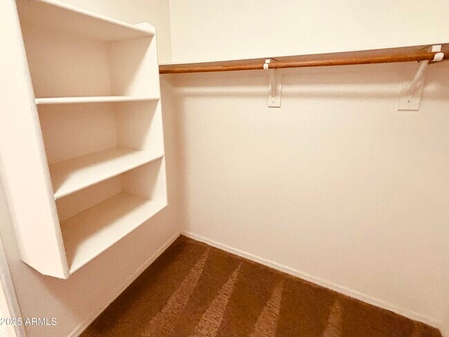 Building Photo - 29152 N Red Finch Dr