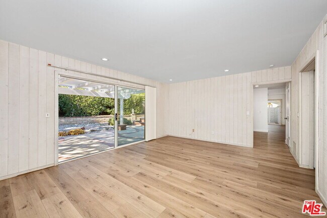 Building Photo - 4231 Orchardview Ct