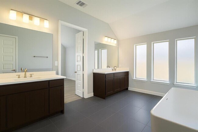 Building Photo - 15814 Wild Rose Bnd Dr