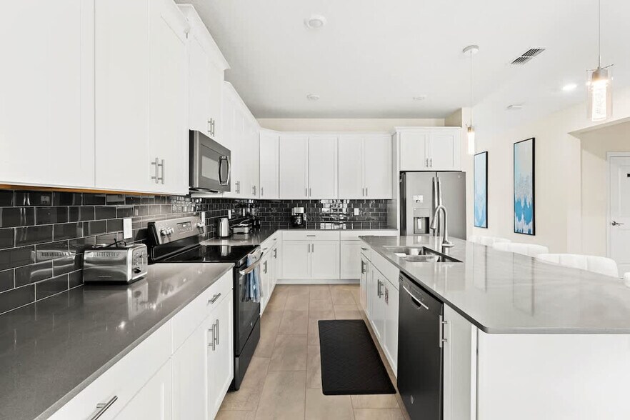 Building Photo - 2766 Bookmark Dr