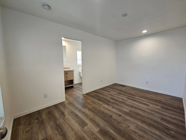 Building Photo - 1409 N French St