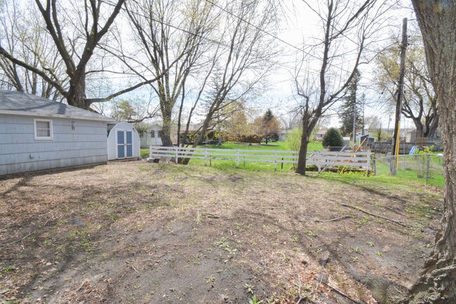 Building Photo - 3 bed 1 bath Available For Rent Near Histo...
