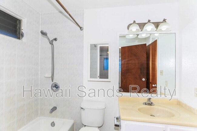 Building Photo - 3331 Hayden St