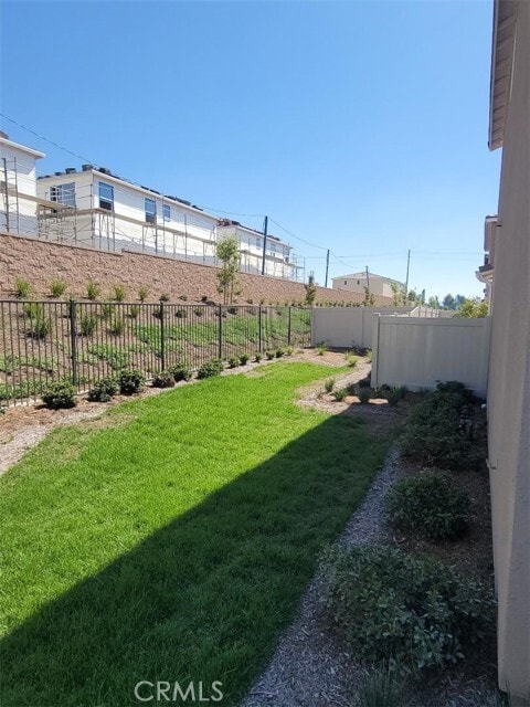Building Photo - 2058 Bergamot St