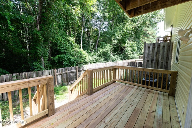 Building Photo - 117 Brenda Dr
