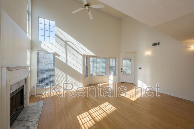 Building Photo - 3328 Vintage Pointe Ct