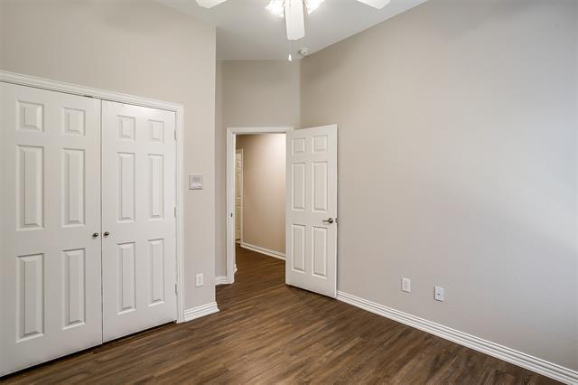 Building Photo - 2692 Lake Ridge Dr