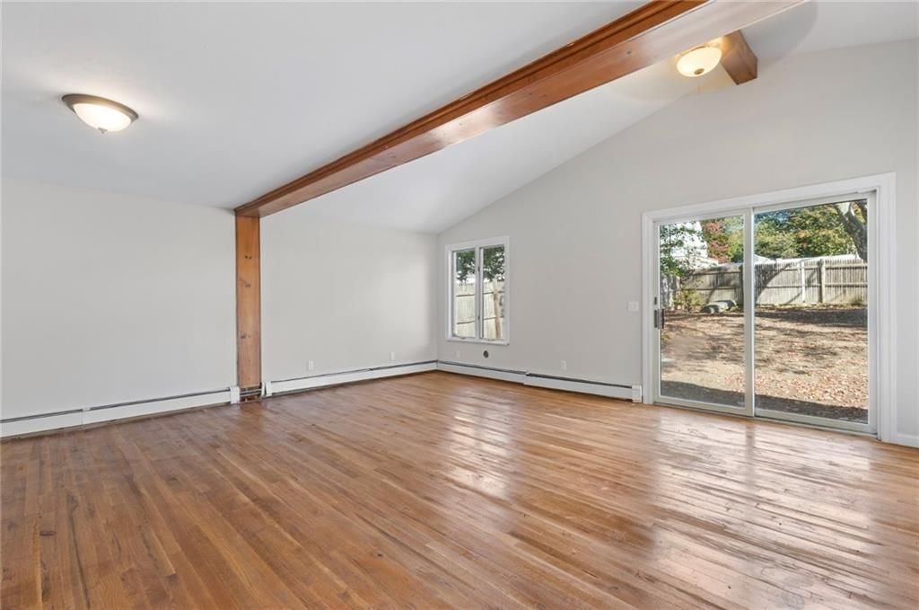Building Photo - 400 Schooner Ave