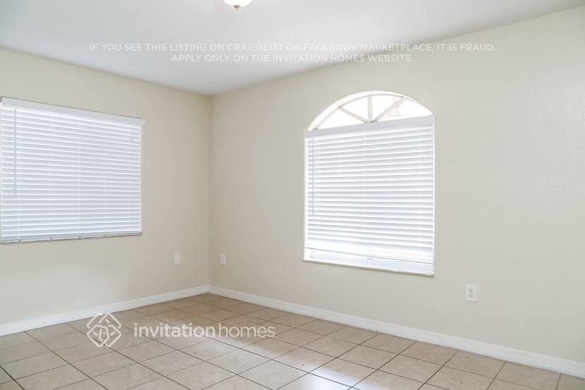 Building Photo - 9991 NW 126th Terrace