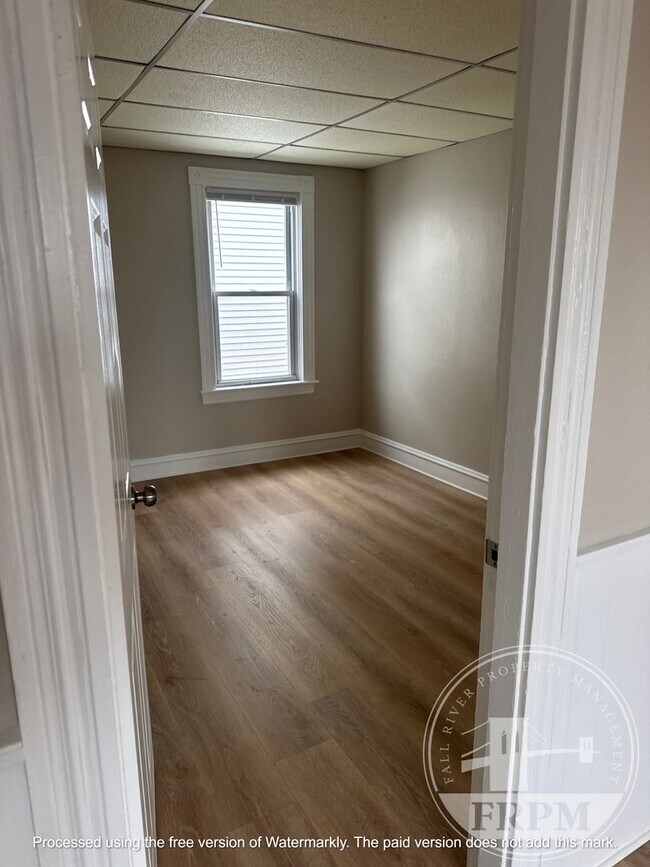 Building Photo - 33 16th St