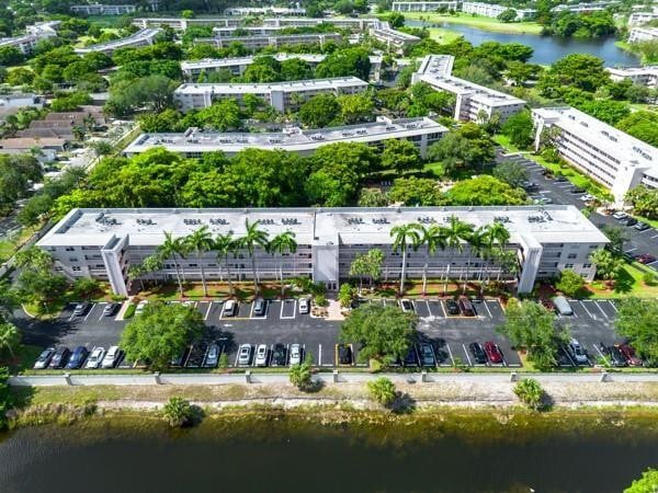 Building Photo - 2001 Granada Dr