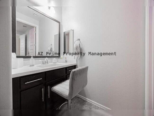 Building Photo - 11777 S 51st Dr