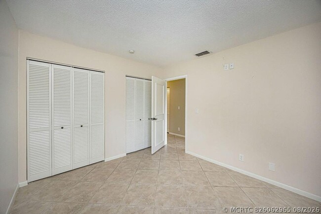 Building Photo - 815 Boynton Beach Blvd