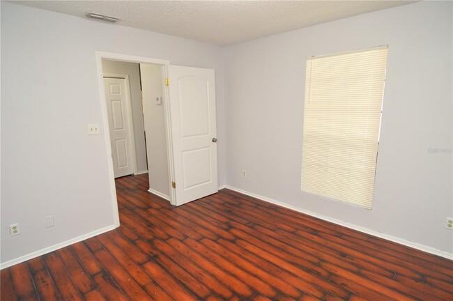 Building Photo - 8605 Mallard Reserve Dr