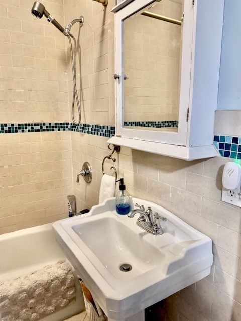 Building Photo - 96 Pavilion Ave