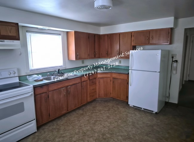 Building Photo - 483 New York Ave