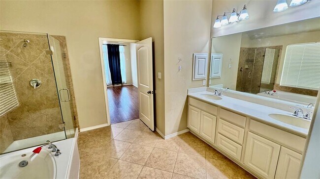Building Photo - 3811 Windmill Creek Dr