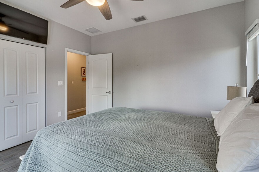 Building Photo - 773 Michael Dr