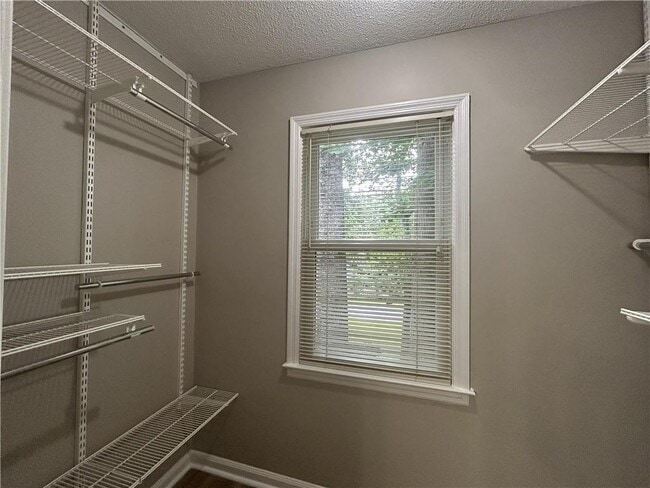 Building Photo - 2271 Fox Hound Pkwy