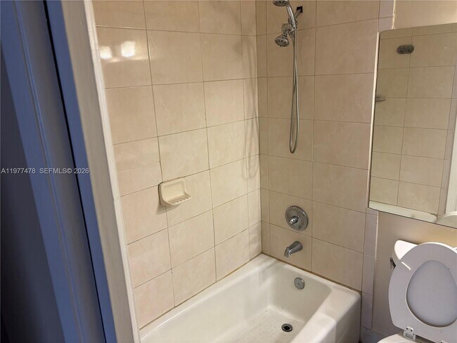 Building Photo - 10421 Mahogany Key Cir