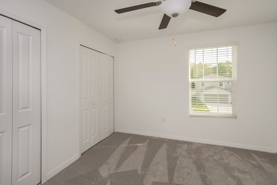 Building Photo - 7320 Spring Snowflake Ave
