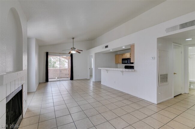 Building Photo - 7570 W Flamingo Rd