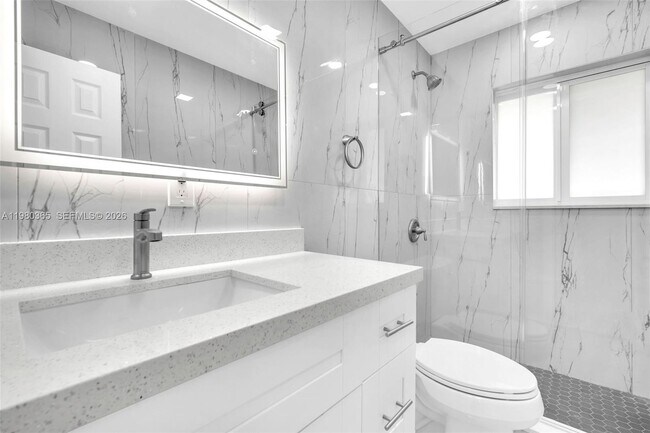 Building Photo - 367 Phippen Waiters Rd