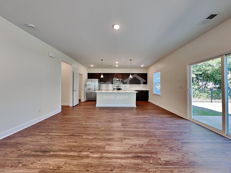 Building Photo - 1139 Alice Smalls Rd