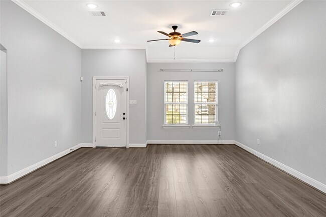 Building Photo - 15914 Tug Ct