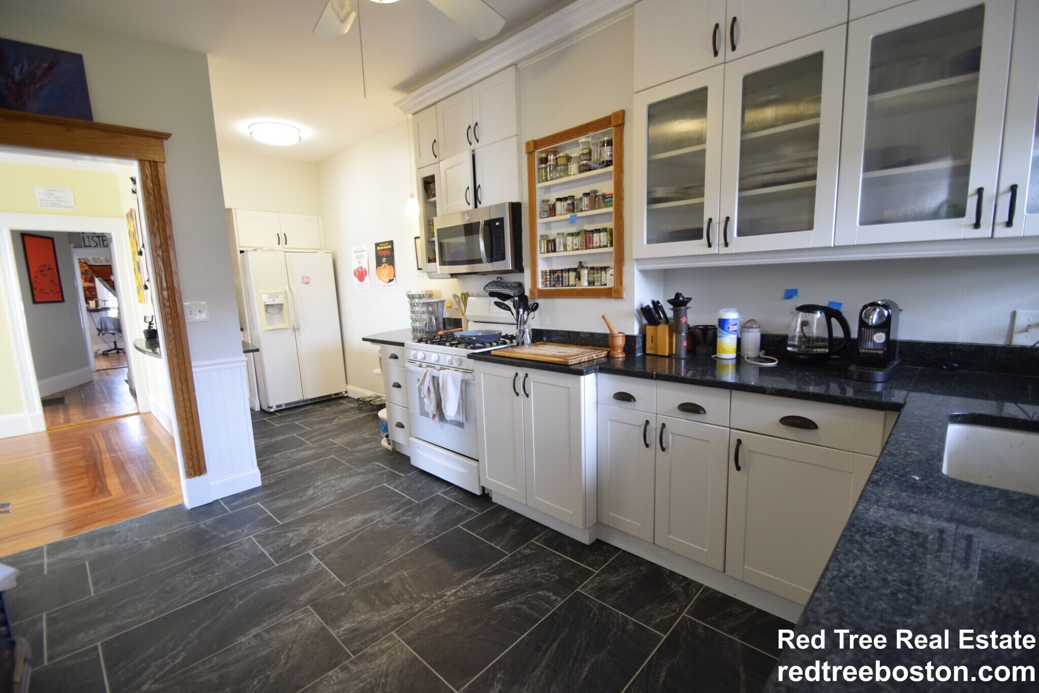 Building Photo - 29 Page St