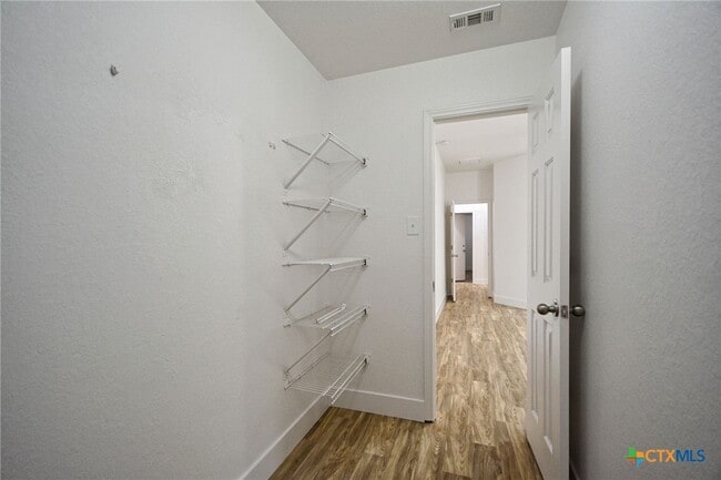 Building Photo - 2539 Fayette Dr