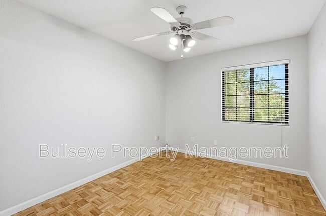 Building Photo - 4566 W Shannon St