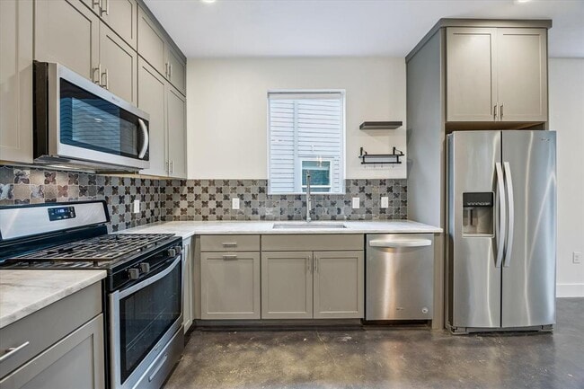 Building Photo - 1224 Eleanor St