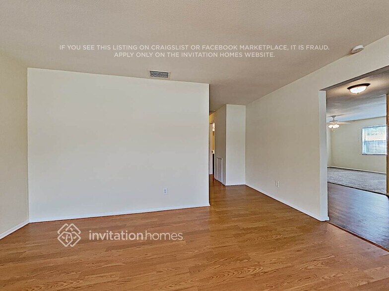 Building Photo - 4540 71st Ave N