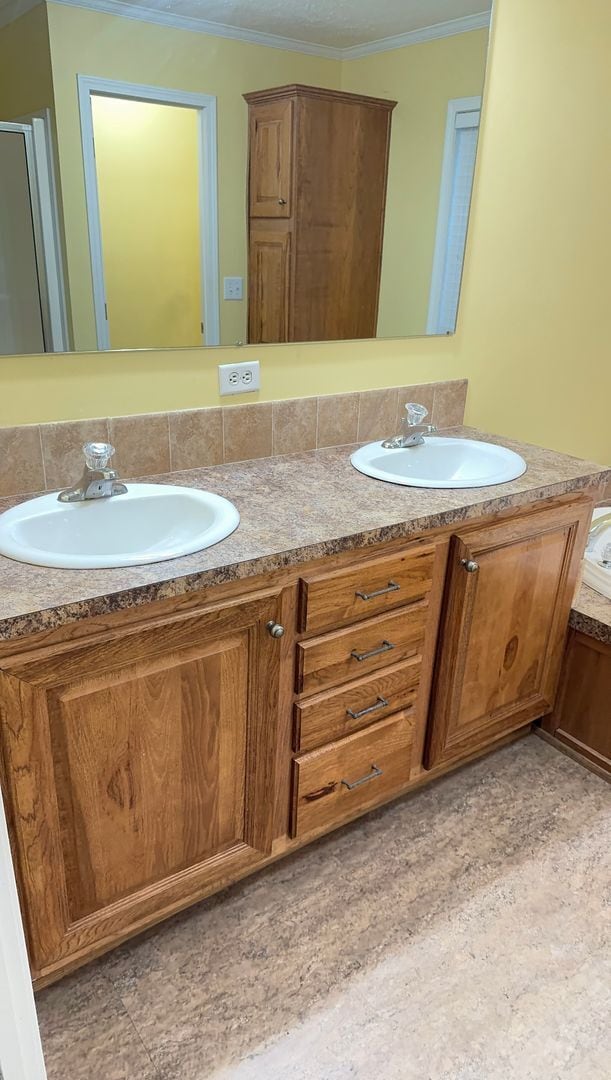 Building Photo - 4 Bed/3 Bath Mobile Home