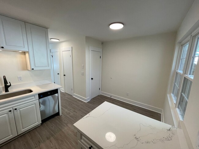 Building Photo - Available March 16th. Water included. RENOVATED 2 BR/1.5 BA Townhouse in the Heart of James Island!