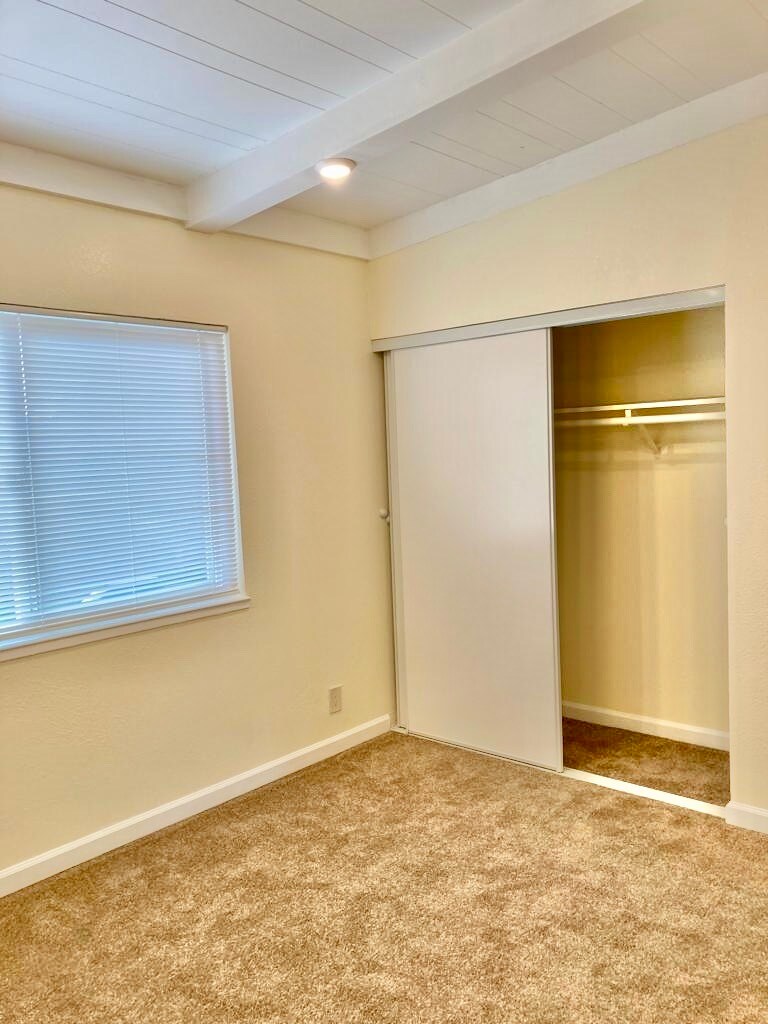 Building Photo - 907 Sharmon Palms Ln