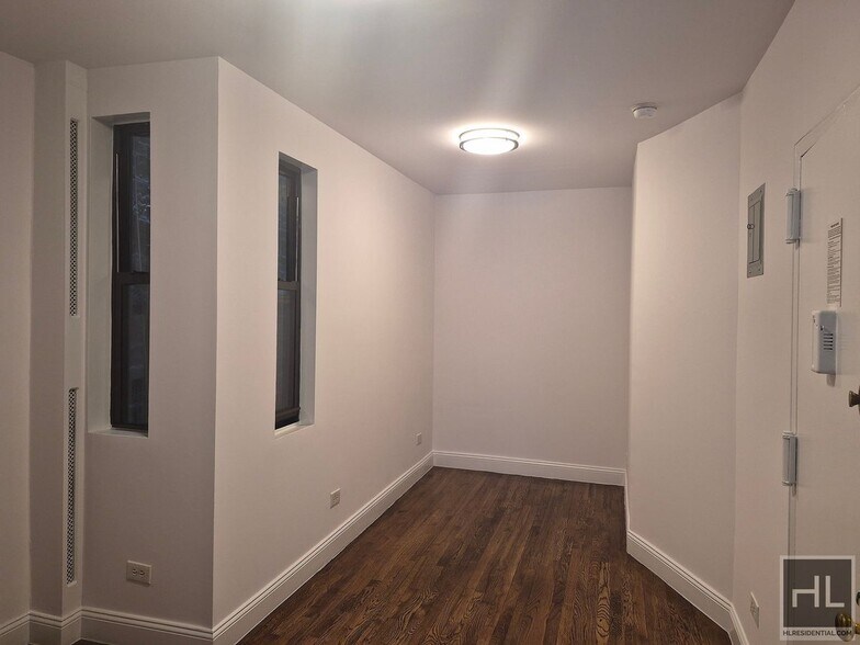 Building Photo - EAST 89TH STREET