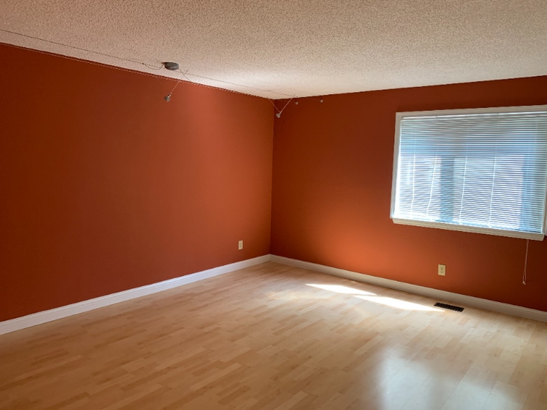 Building Photo - 6752 Ashley Ct