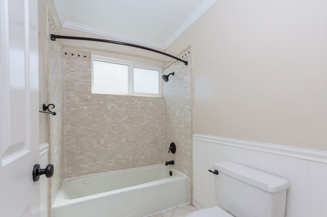 Building Photo - 1BR/1BA Pet-Friendly Top-Floor Condo with Bonus Room & Resort-Style Amenities | San Mateo | YouTu...