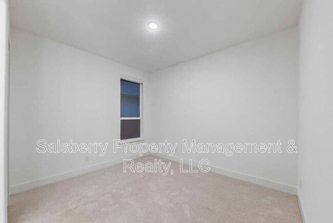 Building Photo - 1790 Coopers Hawk Dr