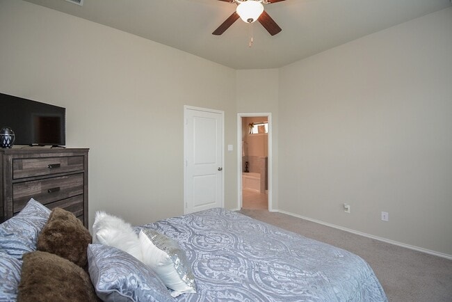 Building Photo - 26523 Hypatia Trace