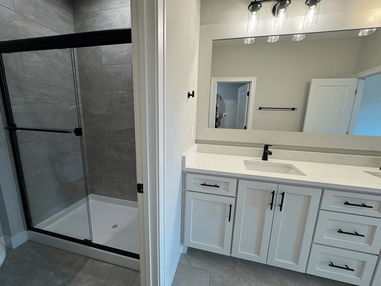 Building Photo - 1436 SW Winthrop Dr